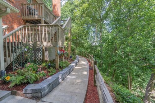 3151 Dockside Dr, Gainesville GA 30501-1470 exterior