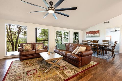 3005 Brass Buttons Trl, Austin TX 78734-2401 exterior