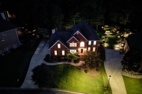 4012 Leprechan Way, Duluth GA 30097-8151 exterior