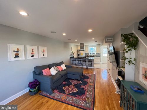 3810 Edison St, Alexandria VA  22305-2423 exterior