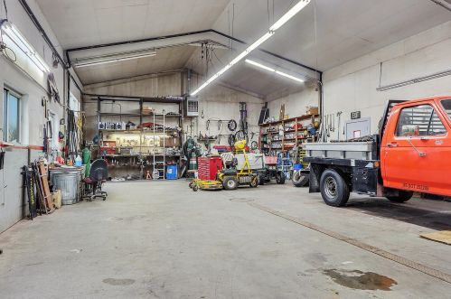 5050 Ctr Rd, Manitowoc WI 54220-9166 exterior