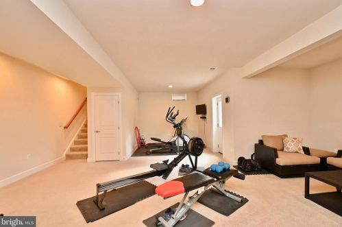 5718 Colfax Ave, Alexandria VA 22311-1012 exterior