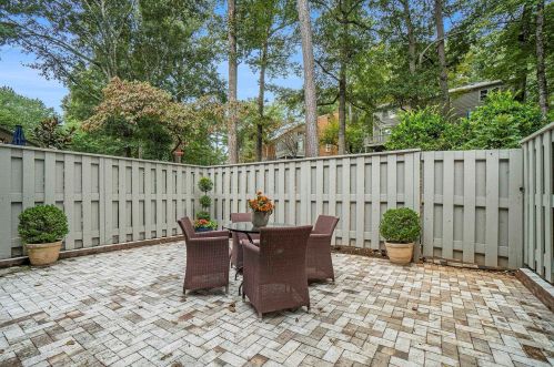 1121 Morningside Pl, Atlanta GA 30306-3061 exterior