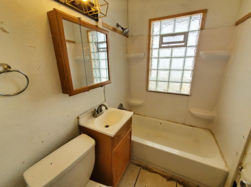 5411 37th St, Milwaukee WI  53209-4731 exterior