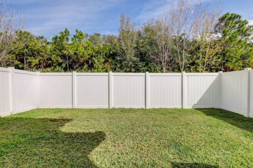 2201 Marshfield Ct, Fort Pierce FL  34953-4372 exterior