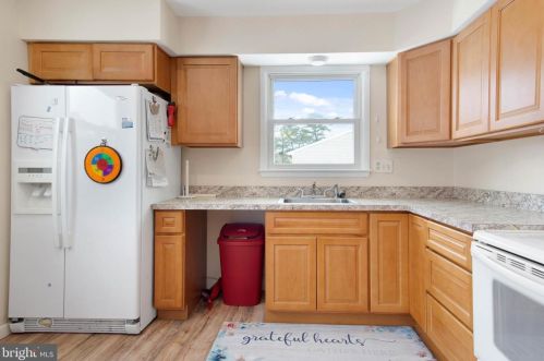 114 Chippewa Trl, Browns Mills NJ 08015-6464 exterior