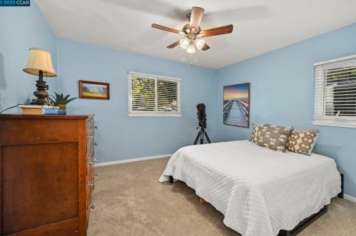 1948 Ardith Dr, Concord CA 94523-2803 exterior