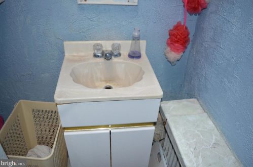 4458 20 St, Philadelphia PA 19138-2902 exterior