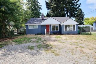 1313 116 St, Seattle WA  98146-3585 exterior