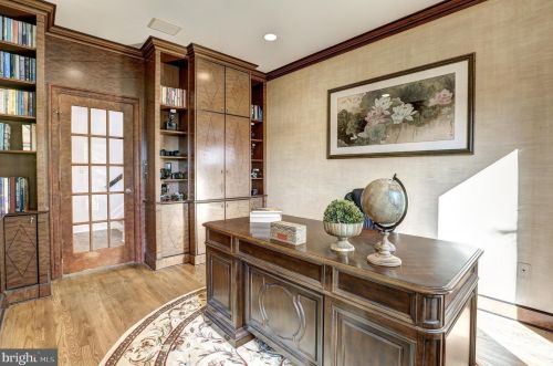 9832 Avenel Farm Dr, Rockville MD 20854-5410 exterior