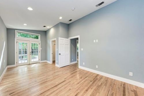 6105 Belfast Dr, Austin TX 78723-1117 exterior