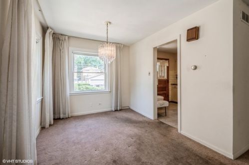 6525 Kedzie Ave, Chicago IL  60645-4115 exterior