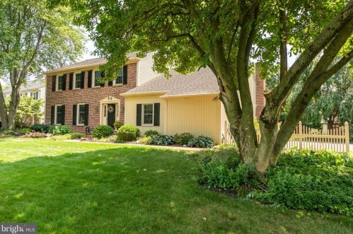 380 Chowning Pl, Lancaster PA 17601-2943 exterior