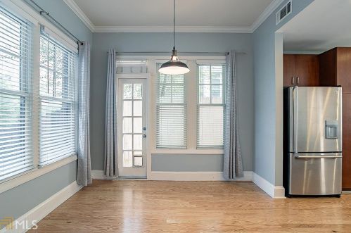 706 Cosmopolitan Dr, Atlanta GA 30324-3615 exterior