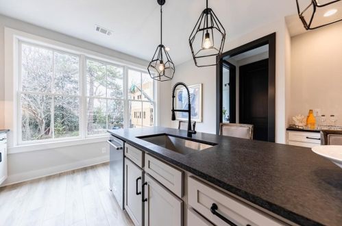 599 King Arnold St, Atlanta GA 30354-1428 exterior