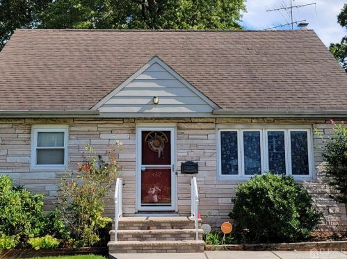 482 Jansen Ave, Avenel, NJ 07001-1337
