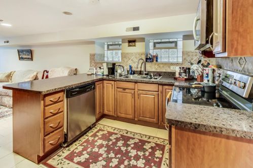 2513 Walton St, Chicago IL 60622-4510 exterior