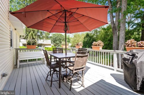 10 Blue Rdg Dr, Trenton NJ 08638-1214 exterior