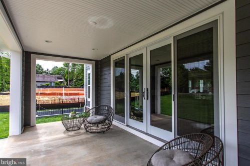 1978 Kirby Rd, Mc Lean VA 22101-5326 exterior