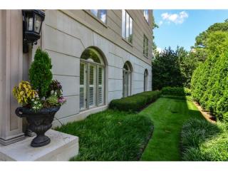 2960 Pharr Court South, Atlanta, GA 30305-2188