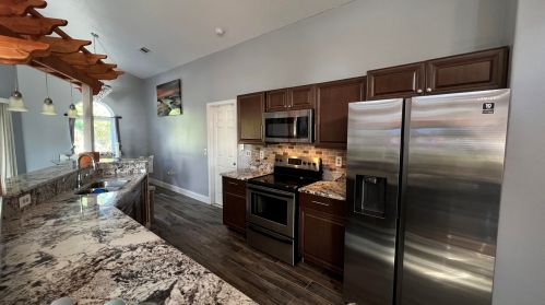 4516 Alsace Ave, Fort Pierce, FL 34983-8337