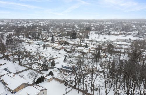 1721 Weymouth Dr, Grand Rapids MI 49508-3711 exterior