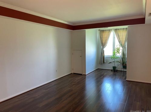 1416 Windward Rd, Milford CT 06461-1766 exterior