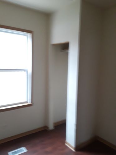 27 Hickory St, Joliet IL 60435-7485 exterior