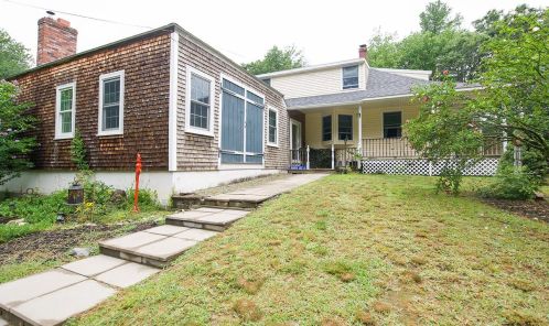 260 Main St, Plaistow NH 03865-3034 exterior