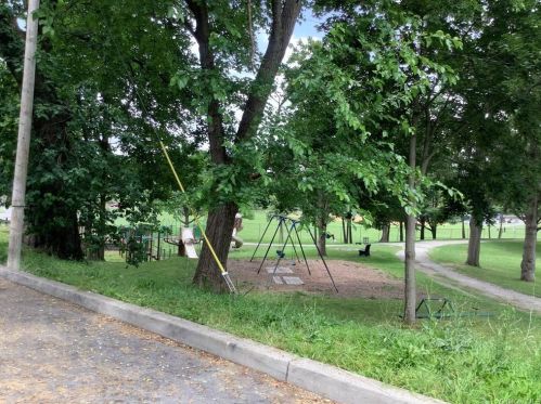 5 Eastman Ter, Poughkeepsie NY  12601-4306 exterior