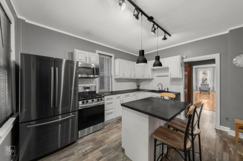 1717 Artesian Ave, Chicago IL 60629-1116 exterior