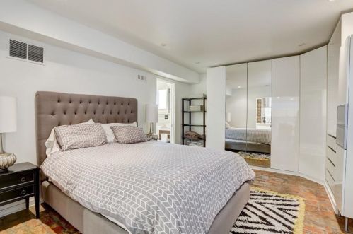 811 Charles Allen Dr, Atlanta GA  30308-1706 exterior