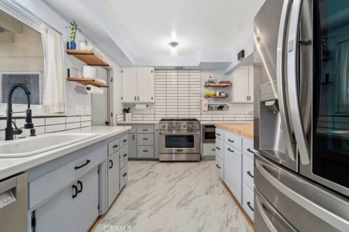 1101 Acacia Ave, Fullerton CA  92831-2929 exterior