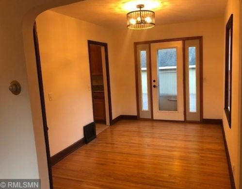 5089 Main St, Maple Plain MN 55359-9430 exterior