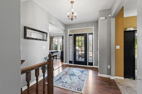 3834 Centennial Cir, Milwaukee, WI 53221-5746