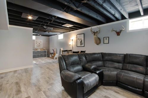 1432 Cherokee St, Kalamazoo MI 49006-2018 exterior