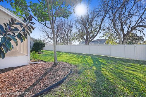 285 Northgrove Dr, Merritt Island FL 32953-7959 exterior