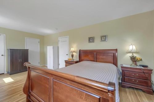 73 Stuart Dr, Poughkeepsie NY 12603-4719 exterior