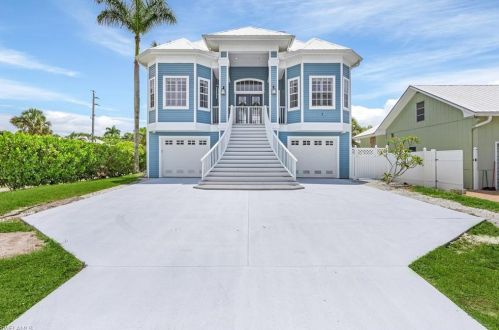 2917 Poplar St, Naples FL exterior