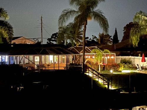 721 Calmoso Dr, Fort Pierce FL 34983-2208 exterior