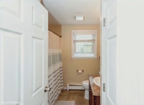 86 Mnr Rd, Concord NH 03303-1901 exterior