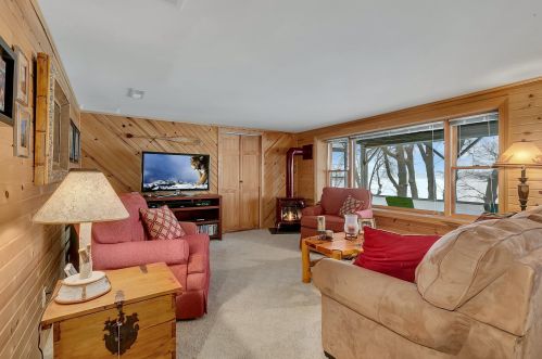 20947 Elkview Cir, Richmond MN 56368-7300 exterior