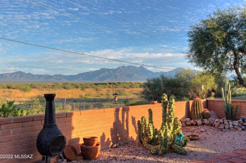 348 Paseo Azul, Green Valley AZ 85614-4137 exterior