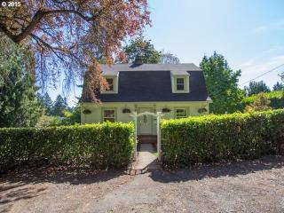 12402 26th Ave, Portland, OR 97222-7993