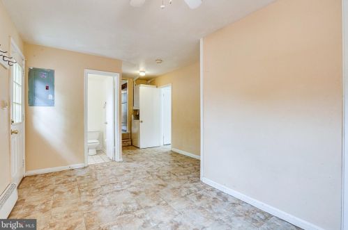 4301 Laurel Rd, Alexandria VA 22309-2520 exterior