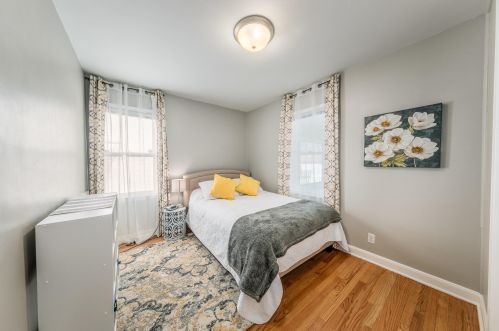 3028 86, Milwaukee WI 53227-4621 exterior