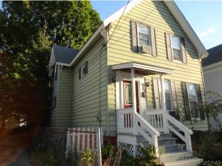 29 Perley St, Concord, NH 03301-3652