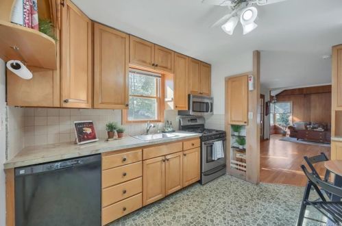 11 Marple Rd, Poughkeepsie NY 12603-1342 exterior