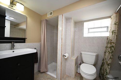 3807 Odell Ave, Chicago IL 60634-3404 exterior