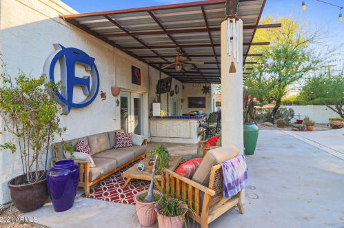 3640 60th St, Phoenix AZ 85018-6708 exterior